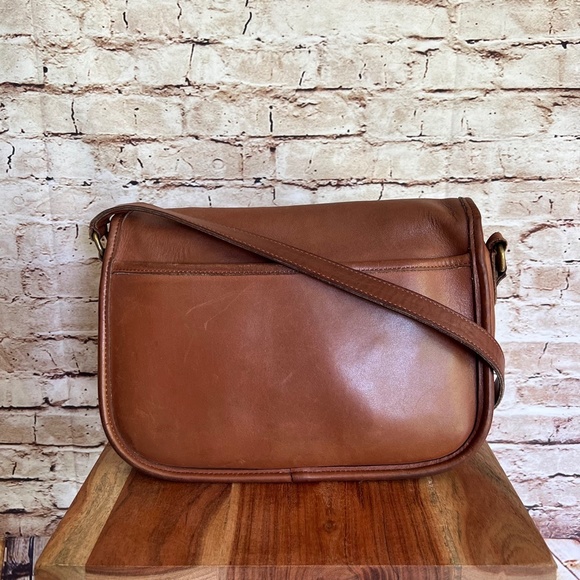 Vintage Coach City Bag 9790 British Tan Leather Purse Crossbody Bag Made in USA - Picture 3 of 13